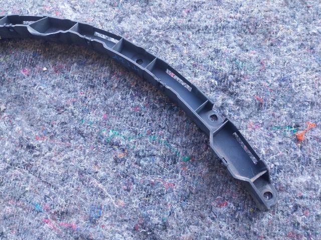 bontott AUDI A2 Jobb Sárvédő Oldaltartó