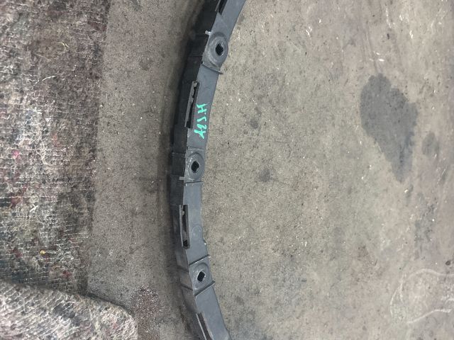 bontott AUDI A2 Jobb Sárvédő Oldaltartó