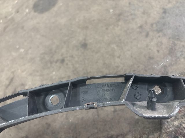 bontott AUDI A2 Jobb Sárvédő Oldaltartó