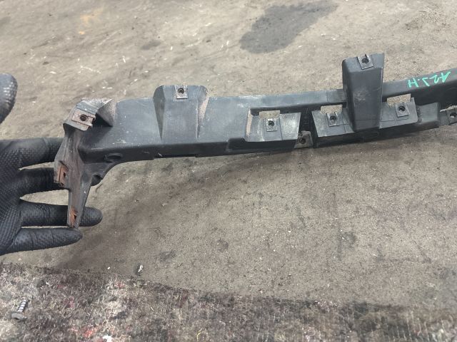 bontott AUDI A2 Jobb Sárvédő Oldaltartó