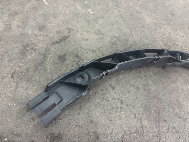 bontott AUDI A2 Jobb Sárvédő Oldaltartó