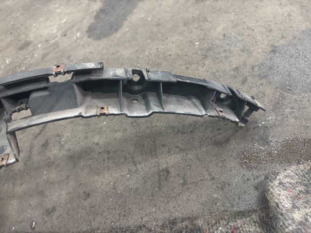 bontott AUDI A2 Jobb Sárvédő Oldaltartó