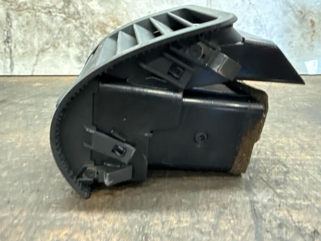 bontott AUDI A2 Jobb Szellőző