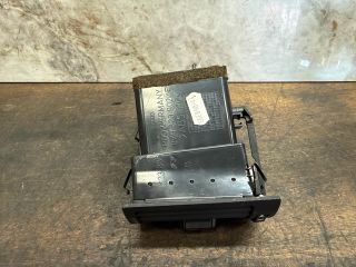 bontott AUDI A2 Jobb Szellőző