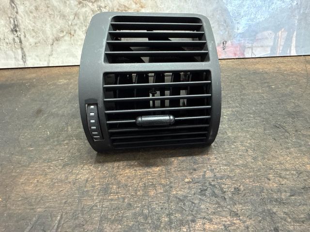 bontott AUDI A2 Jobb Szellőző