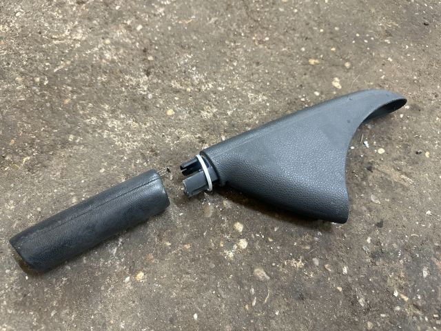 bontott AUDI A2 Kézifék Szoknya