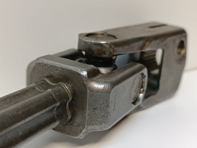 bontott AUDI A2 Kormánykardán