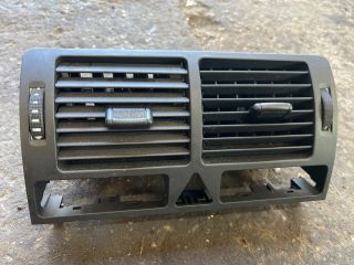 bontott AUDI A2 Középső Szellőző