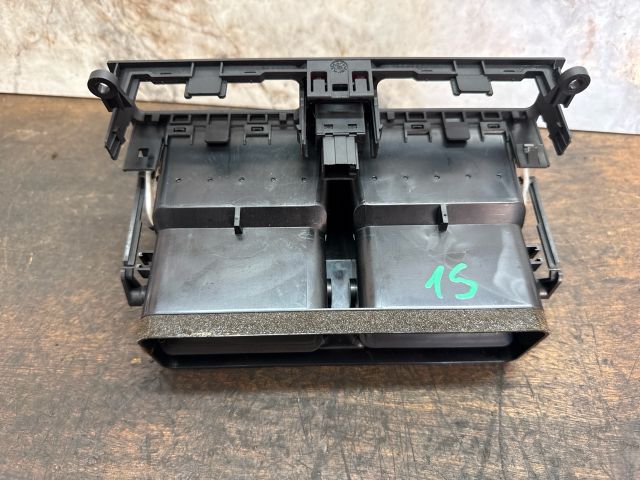 bontott AUDI A2 Középső Szellőző