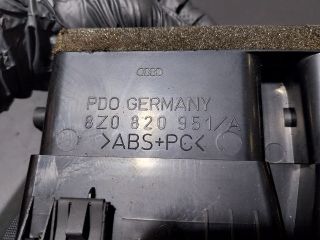 bontott AUDI A2 Középső Szellőző