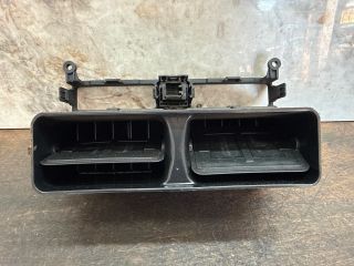 bontott AUDI A2 Középső Szellőző