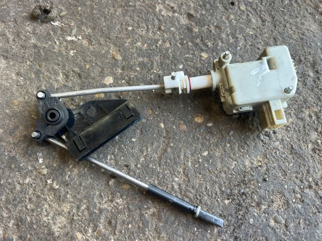 bontott AUDI A2 Központizár Motor Tankajtó