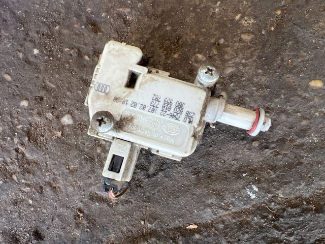 bontott AUDI A2 Központizár Motor Tankajtó