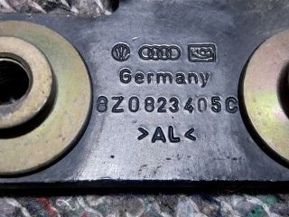 bontott AUDI A2 Motorháztető Bal Zsanér