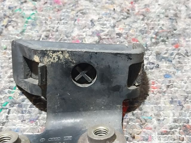 bontott AUDI A2 Motorháztető Bal Zsanér