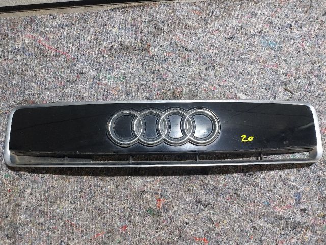 bontott AUDI A2 Motorháztető Díszrács