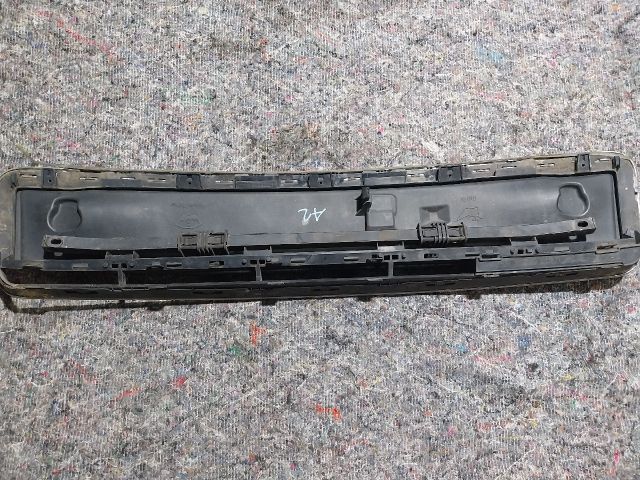 bontott AUDI A2 Motorháztető Díszrács