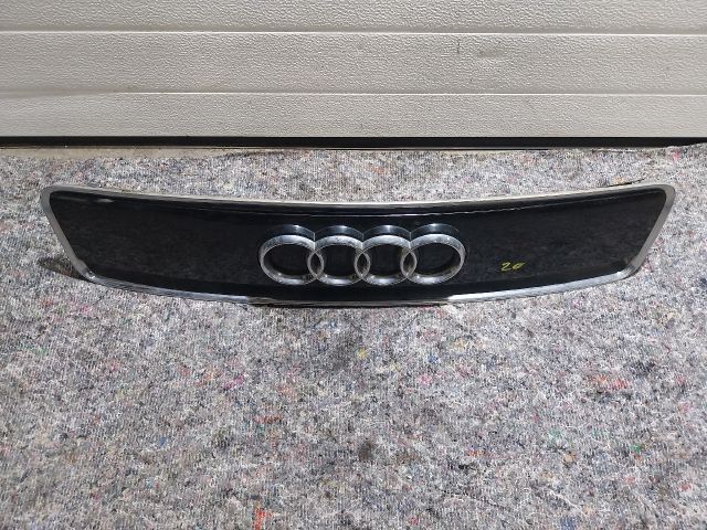 bontott AUDI A2 Motorháztető Díszrács