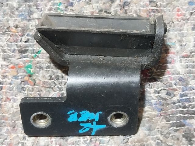 bontott AUDI A2 Motorháztető Jobb Zsanér