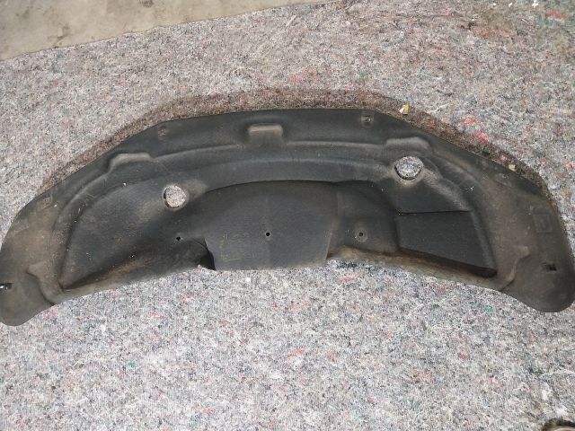 bontott AUDI A2 Motorháztető Szigetelés