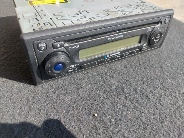 bontott AUDI A2 Rádió / CD