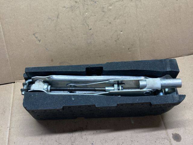 bontott AUDI A2 Szerszámkészlet