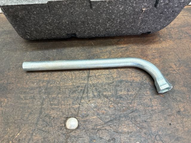 bontott AUDI A2 Szerszámkészlet