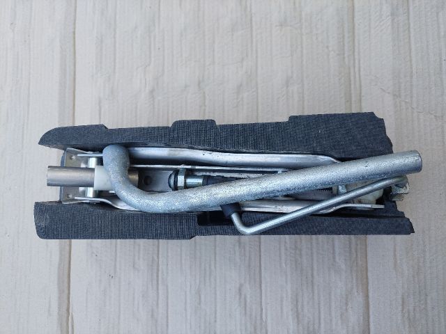 bontott AUDI A2 Szerszámkészlet