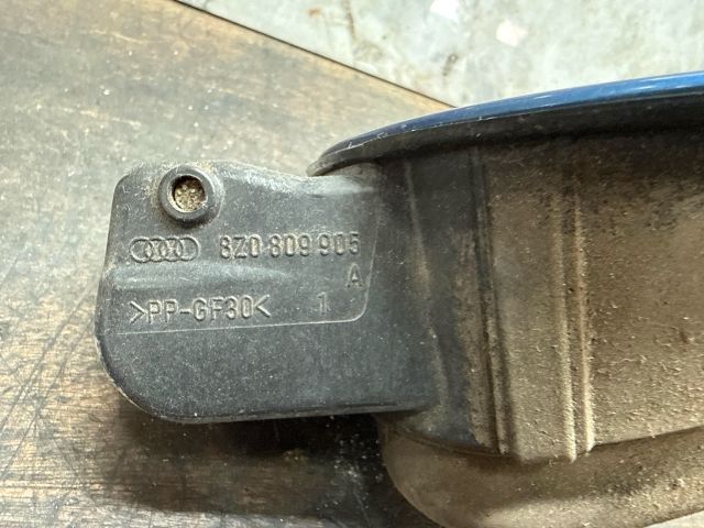 bontott AUDI A2 Tankajtó