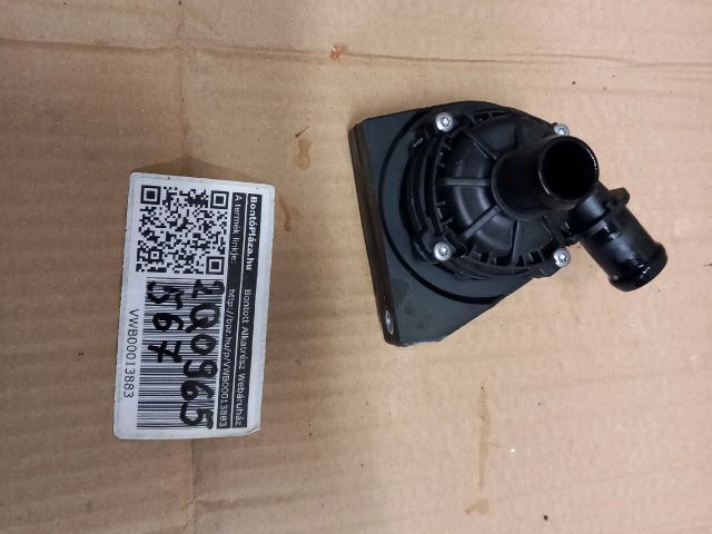 bontott AUDI A3 Vízpumpa