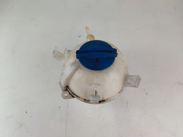 bontott AUDI A3 Kiegyenlítő Tartály