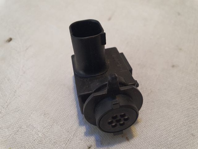 bontott AUDI A3 Levegő Jeladó