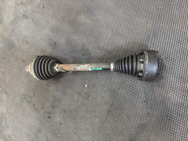 bontott AUDI A3 Bal Féltengely