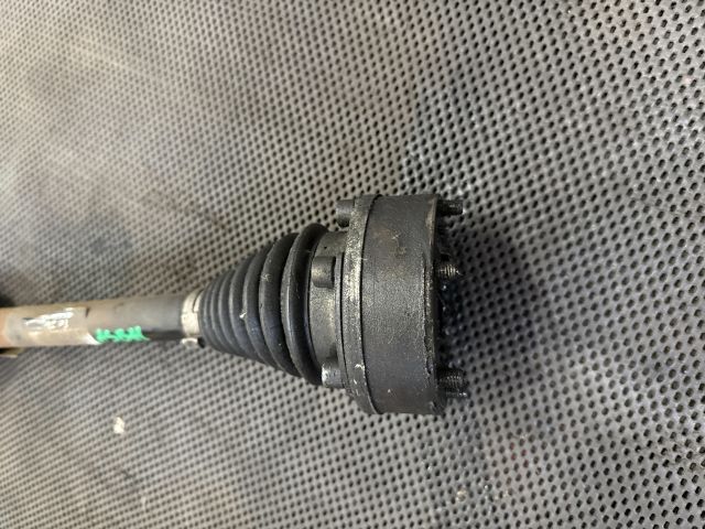 bontott AUDI A3 Bal Féltengely