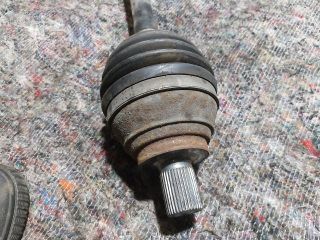 bontott AUDI A3 Bal Féltengely