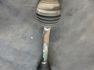 bontott AUDI A3 Bal Féltengely