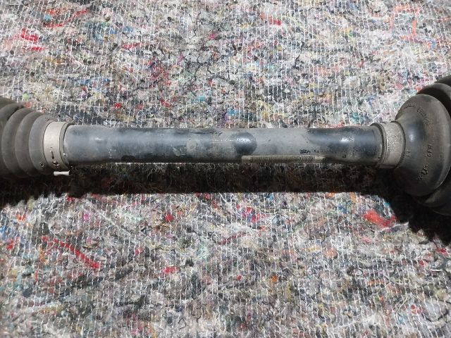 bontott AUDI A3 Bal Féltengely