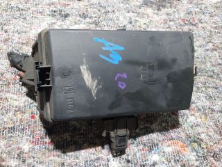 bontott AUDI A3 Biztosítéktábla Motortér