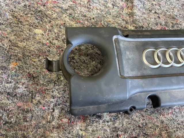 bontott AUDI A3 Felső Motorburkolat