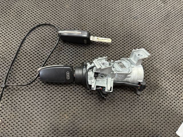 bontott AUDI A3 Gyújtáskapcsoló Házzal