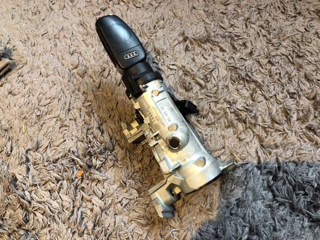 bontott AUDI A3 Gyújtáskapcsoló Házzal