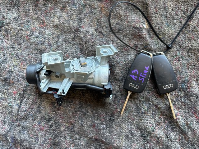bontott AUDI A3 Gyújtáskapcsoló Házzal
