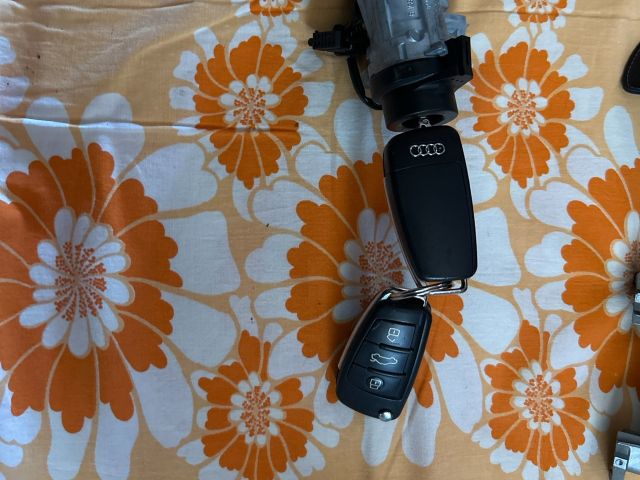 bontott AUDI A3 Gyújtáskapcsoló Házzal