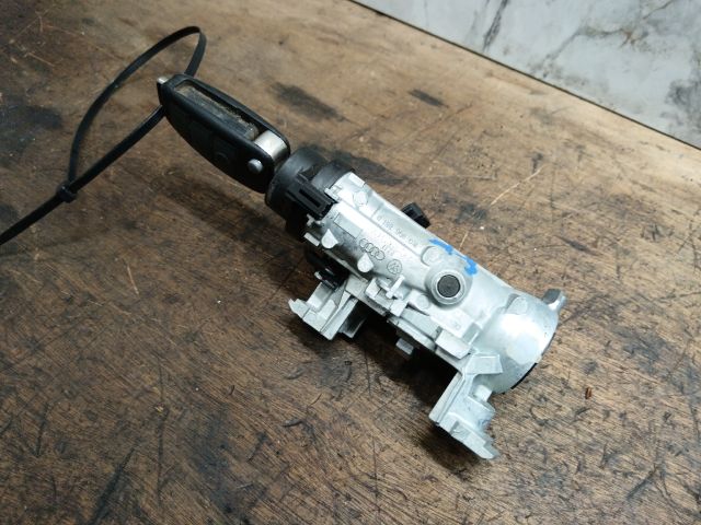 bontott AUDI A3 Gyújtáskapcsoló