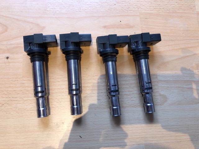 bontott AUDI A3 Gyújtótrafó Szett