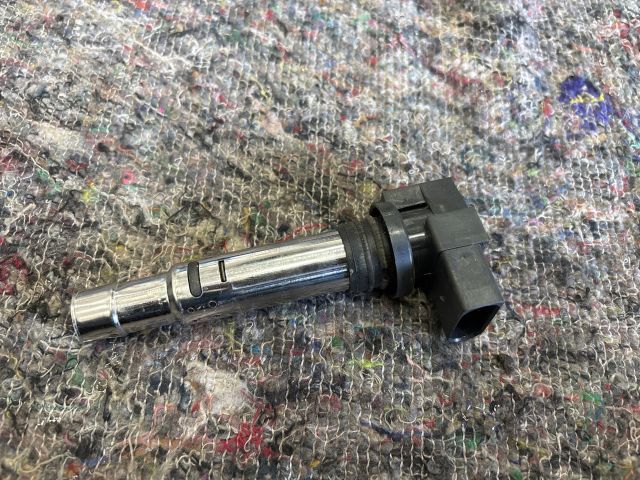 bontott AUDI A3 Gyújtótrafó