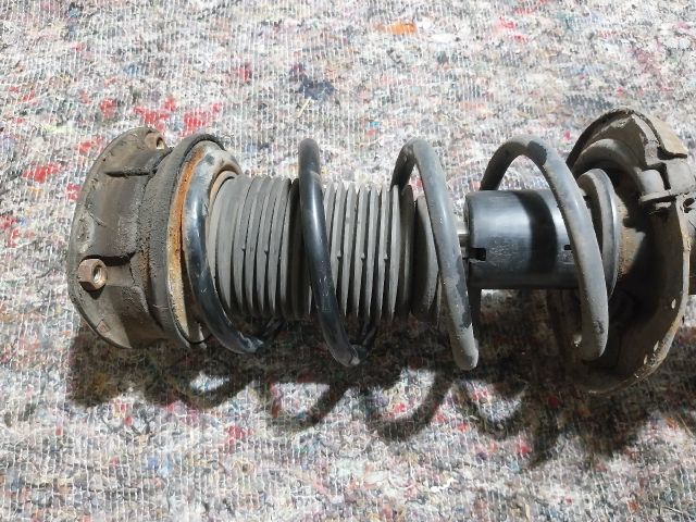 bontott AUDI A3 Jobb első Csonkállvány Kerékaggyal