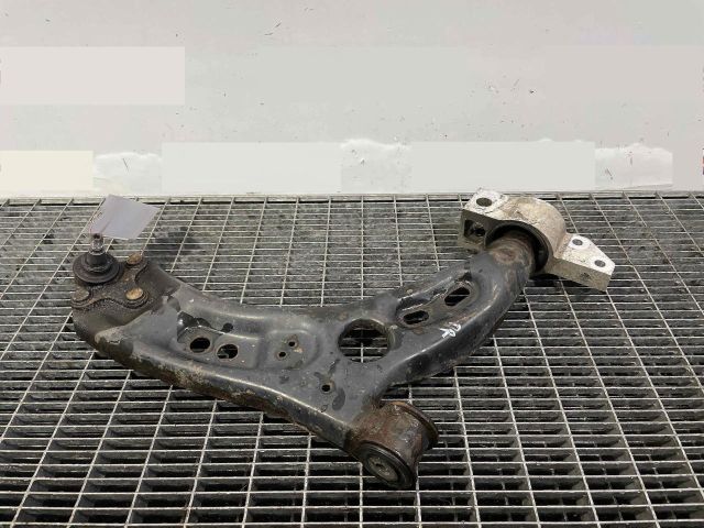 bontott AUDI A3 Jobb első Lengőkar