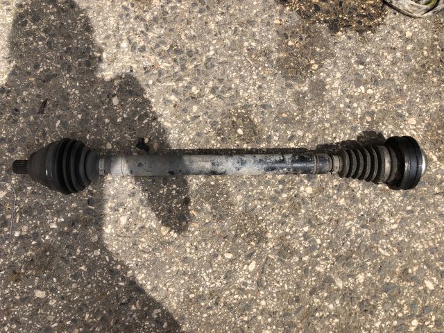 bontott AUDI A3 Jobb Féltengely