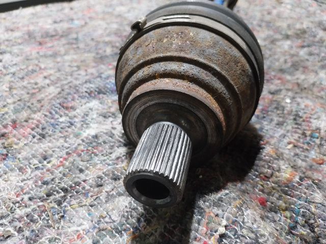 bontott AUDI A3 Jobb Féltengely